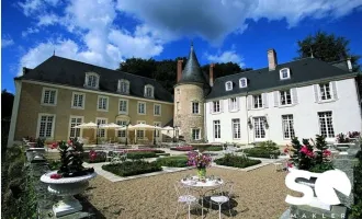 ---STUNNING 16th CENTURY CASTLE WITH HUNTING GROUNDS---