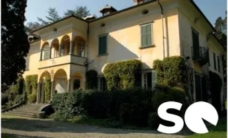 ---SPLENDID VILLA OVERLOOKING LAKE COMO---