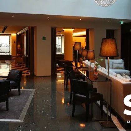 ---4 STAR SUPERIOR - TOP LOCATION MILAN--- - Bild 2