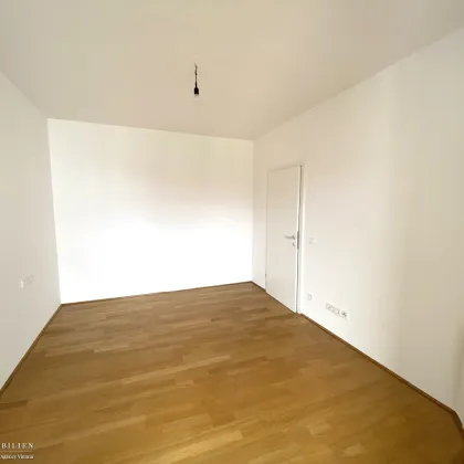 2 Zimmer mit großer Wohnküche und Balkon - exklusives Wohnen bei der Hohen Warte - Bild 3