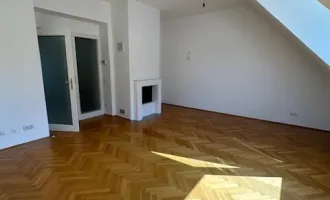 Dachgeschossmaisonette - große Dachterrasse mit Blick über die Dächer von Wien - Storkgasse Nähe Kohlgasse - Top Zustand!