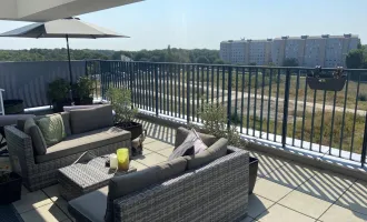 PENTHOUSE MIT GROSSER TERRASSE + AIRCONDITION + U1 NÄHE + TIEFGARAGENPLATZ INKLUSIVE