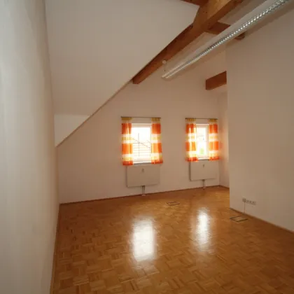 Ablösefreie zentrumsnahe Dachgeschosswohnung - Bild 3