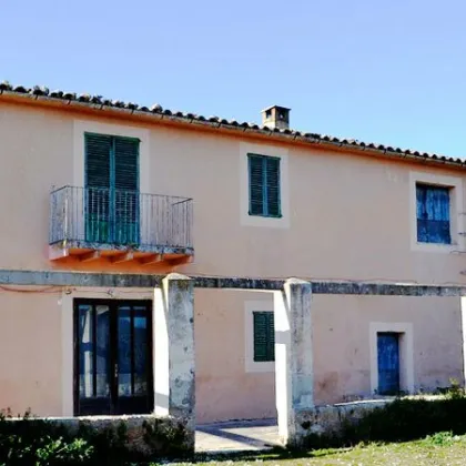 Interessanter Bauernhof mit Herrenhaus und 27 Kasernen in Algaida / Spanien - Objekt 210470 - Bild 2