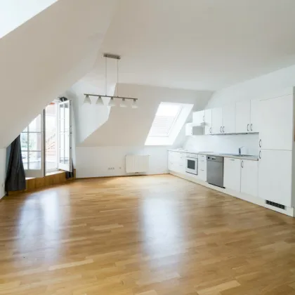 Zentrum Korneuburg, Exklusive Dachgeschosswohnung mit kleinem Balkon - Bild 2