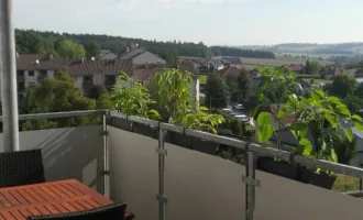 Perfekter Ausblick in ruhiger Lage - 3 Zimmer Wohnung mit Balkon