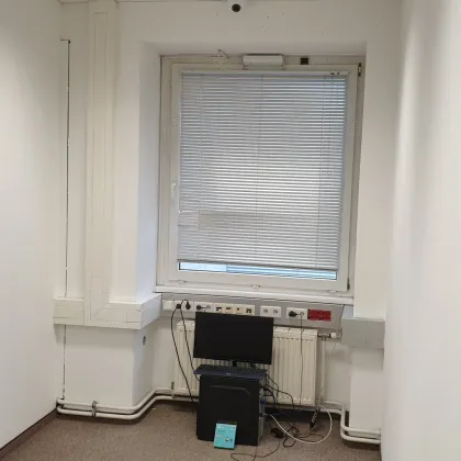 modernes effizientes preisgünstiges Büro, gekühlt, eingerichtete Küche - Bild 3