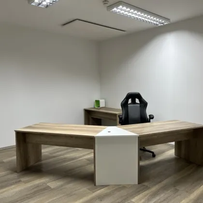 ++ teilmöbliertes, kleines Büro mit Teeküche und Schulungsraum ++ - Bild 3
