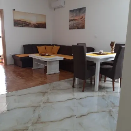 Terrassen - Wohnung mit Meerblick  in Montenegro - Tivat / Stan u Crnoj Gori - Tivat - Bild 2