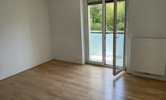 Ländliches Wohnen in zentrumsnaher Lage! Einladende 2-Zimmer Wohnung mit Balkon und praktischer Raumaufteilung in Schärding!