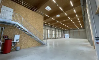 LAGERHALLE (BJ 2022) mit integrieter Bürofläche in logistisch perfekter Linzer Zentralraumlage - (hochregaltaugliche) Innenhöhe 9 m - staufreie Verkehrsanbindung - max. Flexibilität dank moderner Bauweise!