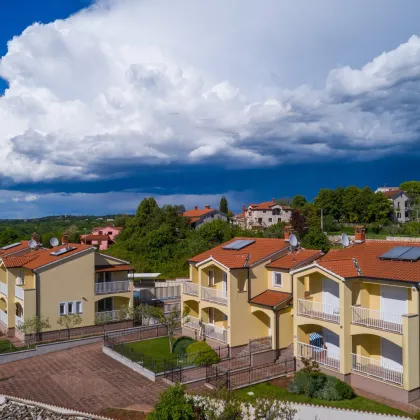 ***Kroatien | Istrien | Porec*** 3 Doppelhaushälften mit Meerblick nahe Porec (Baderna) - Bild 3