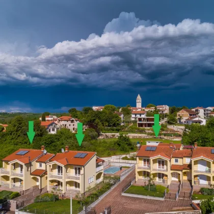 ***Kroatien | Istrien | Porec*** 3 Doppelhaushälften mit Meerblick nahe Porec (Baderna) - Bild 2