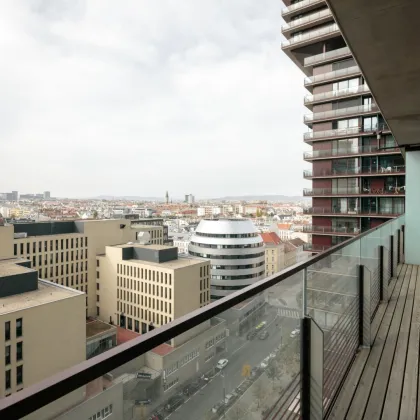 City Living ! Erstbezug 2-Zimmer-Apartment mit Balkon,Pool am Dach und traumhafter Blick über Wien ! - Bild 2