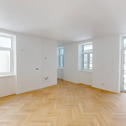 Wohnen im Altbaujuwel I 3 Zimmer I Balkon - Bild 2