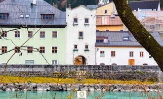 Historischer Stadtturm (Inntor, ehemals Brückentorturm) in Rattenberg / Tirol