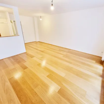 Ideale 2-Zimmer Wohnung mit Loggia! Viel Grün + Garagenplatz inbegriffen + Perfekte Aufteilung + Fairer Preis + Tolle Infrastruktur! Nicht zögern! - Bild 2