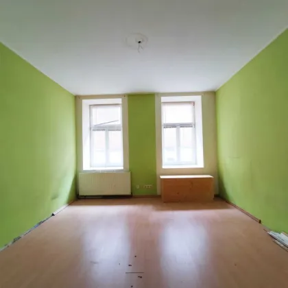 ++NEU++Renovierungsbedürftige 3-Zimmer ALTBAUWOHNUNG in ruhiger Lage! - Bild 2