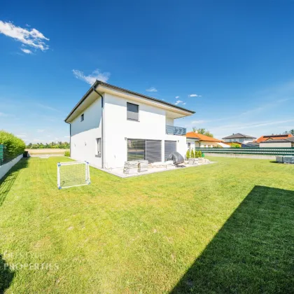 Modernes Einfamilienhaus mit Garten in Ruhelage - Bild 3