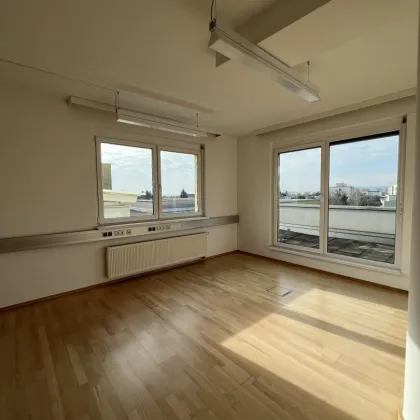 Sie suchen das perfekte Büro mit Blick über die Stadt?? - Bild 2