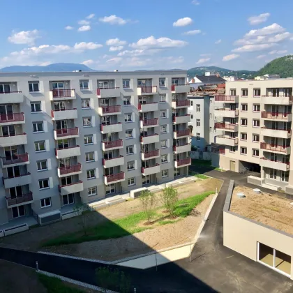 unbefristete 2-Zimmer-Wohnung mit Loggia und großer Terrasse - Bild 2