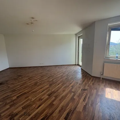 Unbefristete 3-Zimmer-Wohnung mit Balkon! - Bild 3