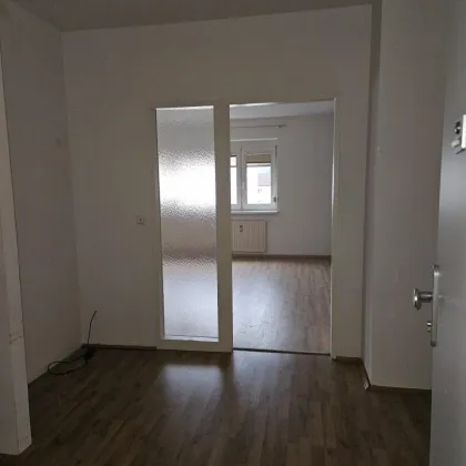 Unbefristet | 3 Zimmer mit großer Loggia - Bild 3