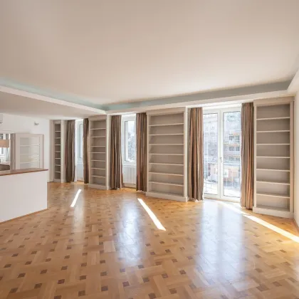 Alles auf einer Ebene: 4,5 Zimmer Altbau-Wohnung mit hofseitiger Terrasse und KFZ-Stellplatz - Bild 2