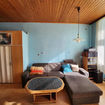 Neuer Preis! Nähe U6 | Altbau | Sanierungsbedürftige 2-Zimmer Wohnung - Bild 2