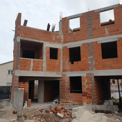 PULA! Neubauwohnung mit Balkon im ersten Stock - Bild 3