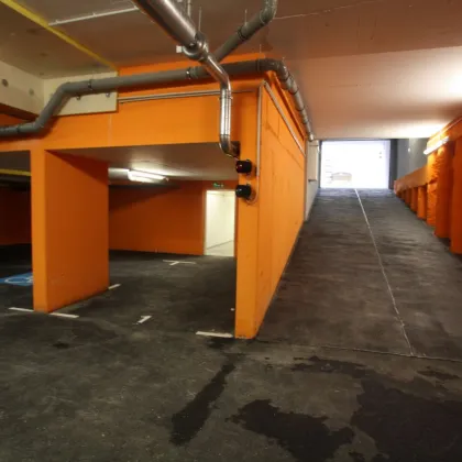 Zentrale Garagenplätze in der Matznergasse 3 - Bild 3