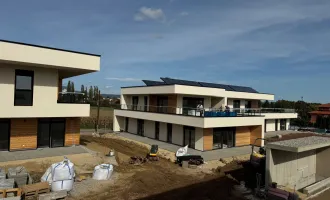 Über 260 m² Garten und Terrasse für Grünraum-Liebhaber - Nachhaltige Energienutzung - Fertigstellung demnächst!