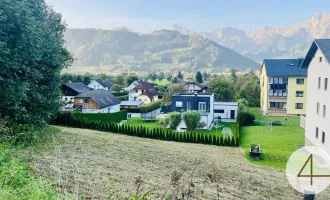 Baugrundstück mit Panoramablick auf die Berge