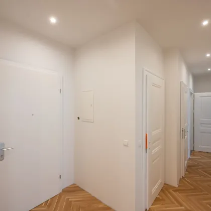 ++NEU++ Generalsanierter 3-Zimmer ALTBAU-ERSTBEZUG mit getrennter Küche! toller Grundriss! - Bild 2