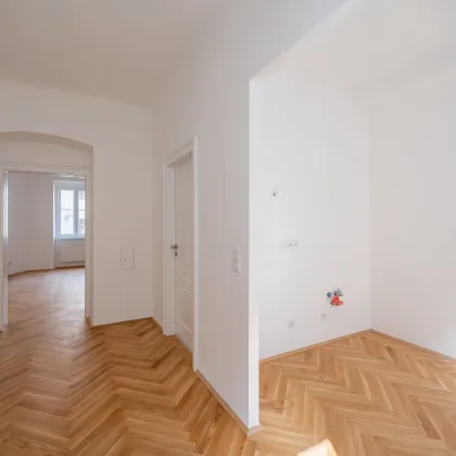 ++NEU++ Generalsanierter 3-Zimmer Altbau-ERSTBEZUG-Blick ins Grüne- Hofinnenlage!! - Bild 3