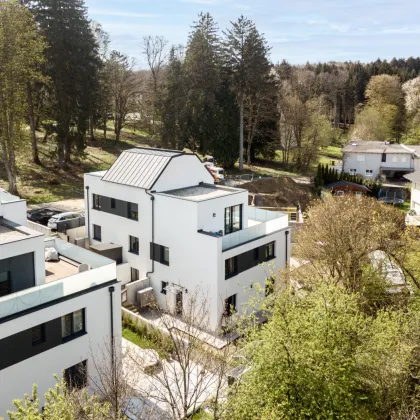 Modernes Einfamilienhaus mit ca. 257m² Außenfläche | Photovoltaikanlage | Dachterrasse mit Blick über Wiental | Vollwertiger Wohnkeller - Bild 2