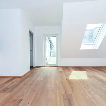 Erstbezug: 2 Zimmer DG-Wohnung mit Balkon - Bild 3