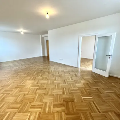 Neu sanierte, helle Wohnung in prominenter Innenstadtlage! - Bild 2