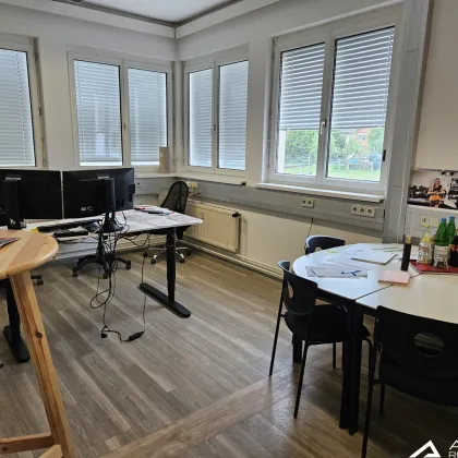 Feldkirchen bei Graz! - Büroflächen mit ca. 400m² samt befahrbarem Keller ca. 900m² mit LKW's und überdachte Freiflächen-Box ca. 120m² - Bild 3