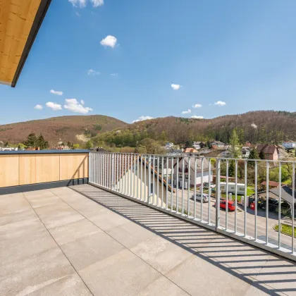 Penthouse mit Weitblick und ca. 18 m² Südbalkon - Bild 2