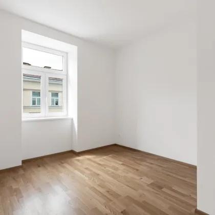 An der neuen U5 | 3-Zimmer Altbauwohnung mit großem innenhofseitigem Balkon im 1. Liftstock | ERSTBEZUG NACH SANIERUNG - Bild 3