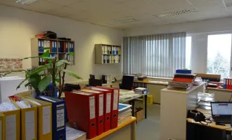 Moderne Bürofläche zu vermieten! - Nähe A23 - PKW-Stellplätze verfügbar