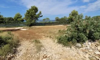 Top Lage - Grundstück mit fantastischem Meerblick rund 80 Meter vom Meer entfernt in Peroj, Kroatien!