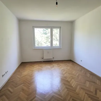 Großzügiger 3 Zimmer Familienhit mit sonniger Loggia/Balkon! - Bild 2