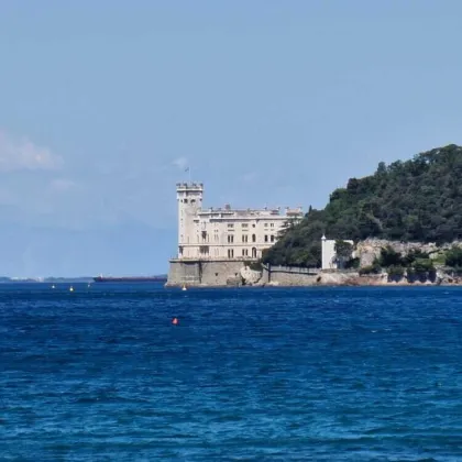 Palazzo Bellavista - Etagenwohnung mit Lift, Terrasse, Meerblick und Pool - Grignano/Trieste - Bild 2