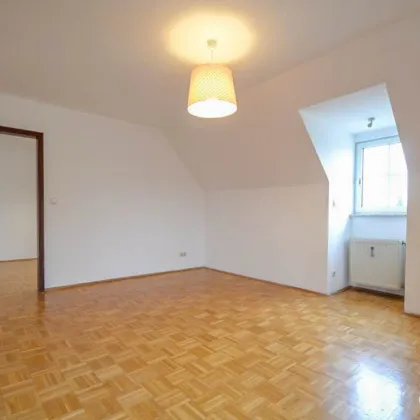 Fairer Preis und sofort beziehbar! Schöne Wohnung mit Balkon und idealen Grundriss - Bild 2