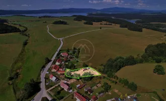 LIPNO REAL: Exklusives Baugrundstück: 1554 m² in Milná Frymburk