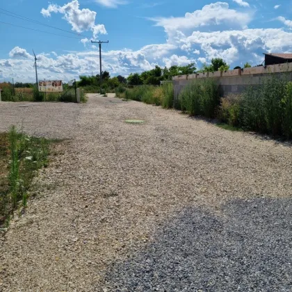 Baugrundstück mit Privatstraße und Anschlüssen für Strom Kanal, Wasser, Glasfaser-Internet in Gänserndorf-Süd: Ruhige Grünlage! - Bild 3