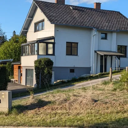 Schönes renoviertes Familienwohnhaus mit großer Terrasse, schönem Garten und kleinem Waldstück - Bild 2