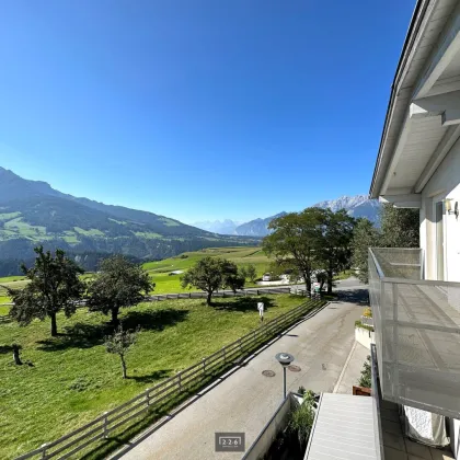 226 Immobilien | Dachgeschoss. 6 Zimmer. 3 Balkone. 3 TG-AP. Wohnen am Rande des Rosengartens PATSCH - Bild 2